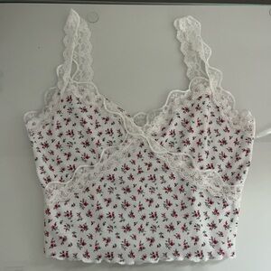 Floral Lace Trim Crop Top